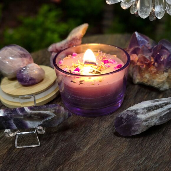 🆕♡ Handmade Lavender Scented Candle With Crystal Pendant & Bamboo Lid 2 Left - Picture 14 of 16